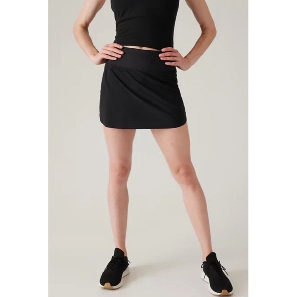 Athleta Run With It 14” Skort /Sports Skirt with Shorts Medium Black Golf Tennis